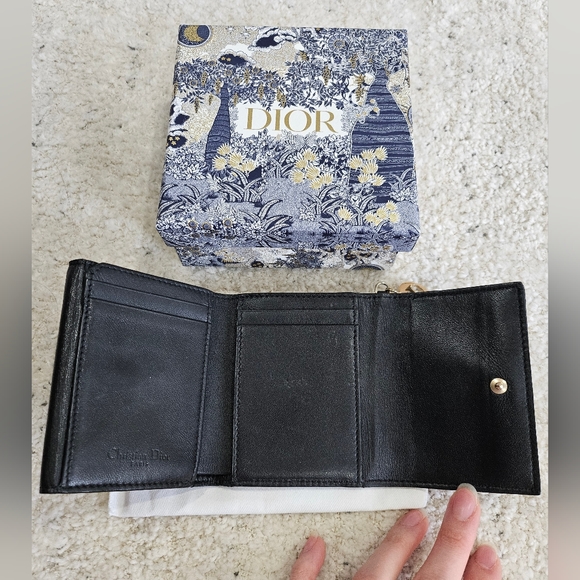 SOLD! Christian Dior Lady Dior Lotus Wallet Black Cannage Lambskin - Picture 10 of 11